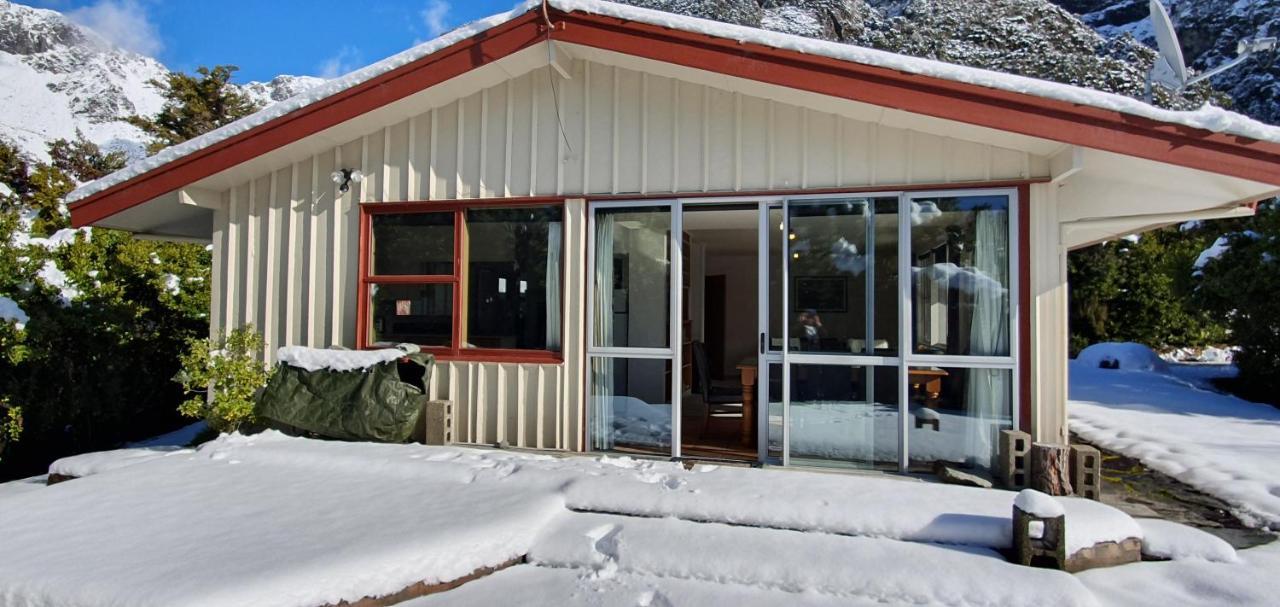 Aoraki Alpine Chalet Villa Aoraki / Mount Cook Dış mekan fotoğraf